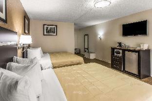 Standard Queen Room with Two Queen Beds and Balcony
