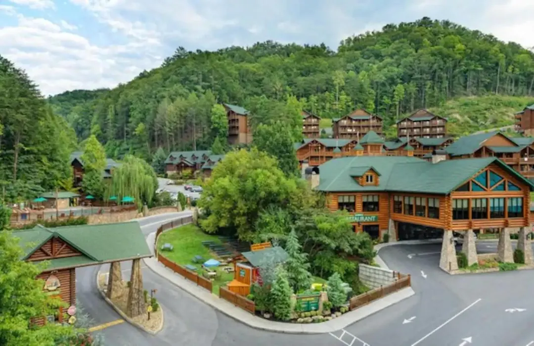 2Br Westgate Resort Sleeps 10 - Smoky Mtn Condo With Free Water Park-1