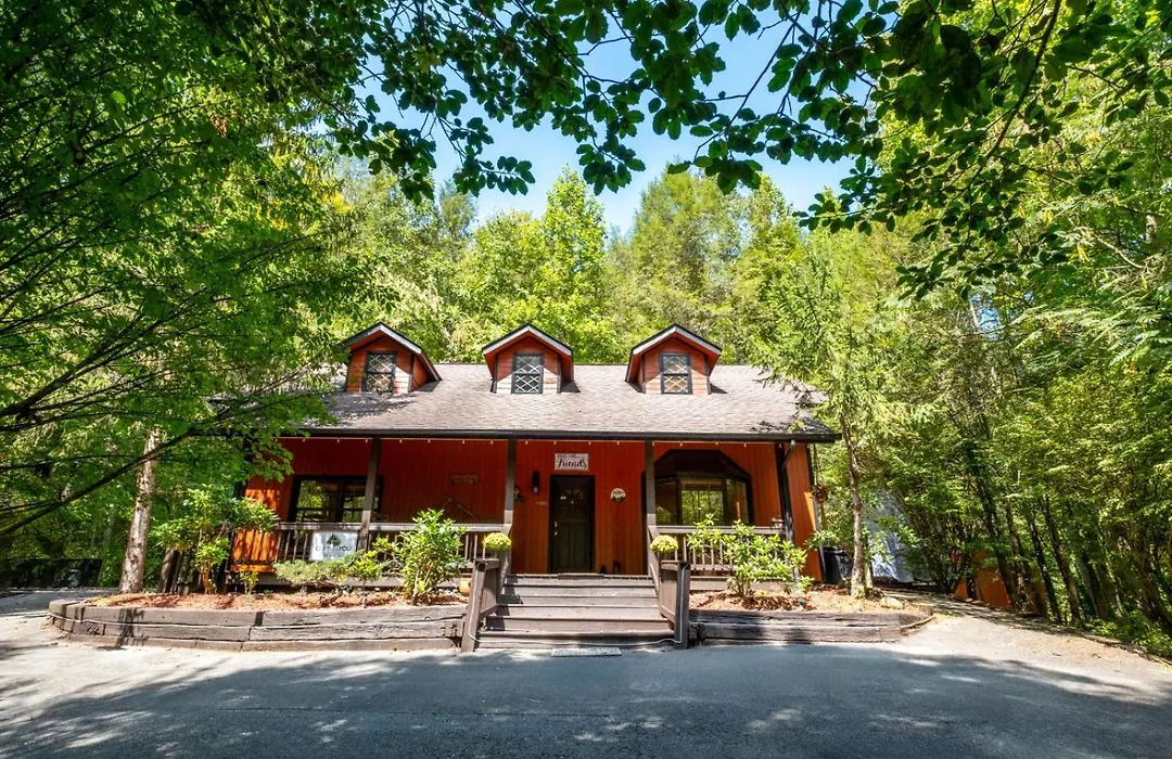 Adventure Lodge-1