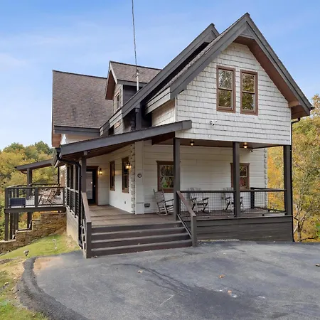A Grand View Lodge #540-2