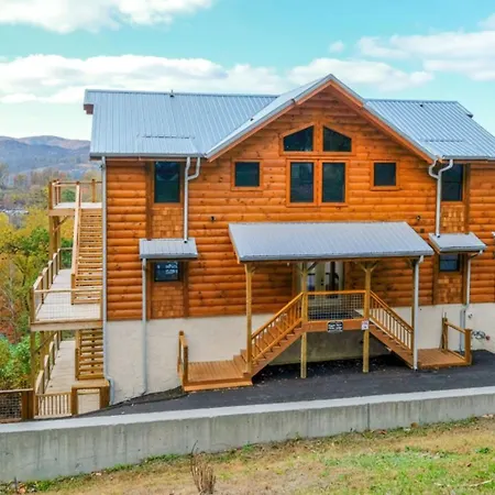 Bigger Bear Views Lodge-2