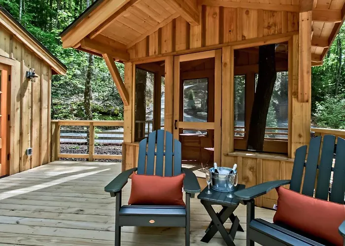 The Elm In Treehouse Grove At Norton Creek Villa Gatlinburg