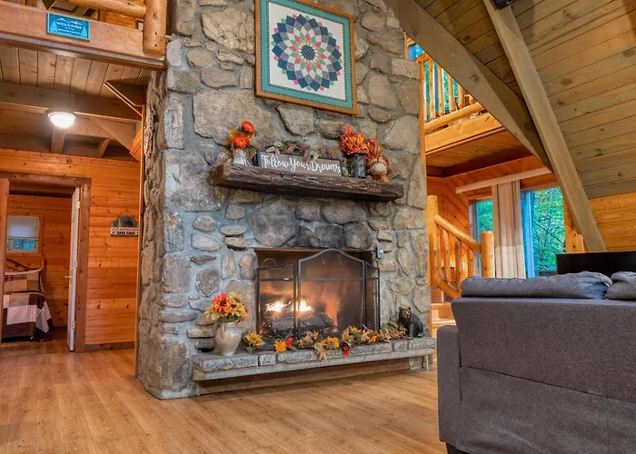 Smoky Bear Hideaway Villa Gatlinburg